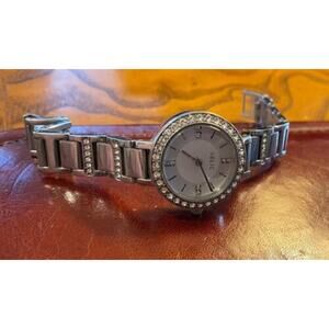 Women's 27mm Silver Tone Relic Watch, Crystal Accents, Bracelet Band